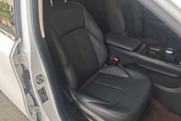 Used Wuling Xingguang 2023 70 Standard Edition Right Front Seat