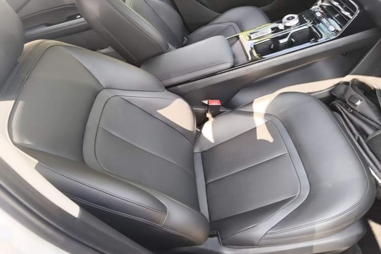 Used Wuling Xingguang 2023 70 Standard Edition Right Front Seat