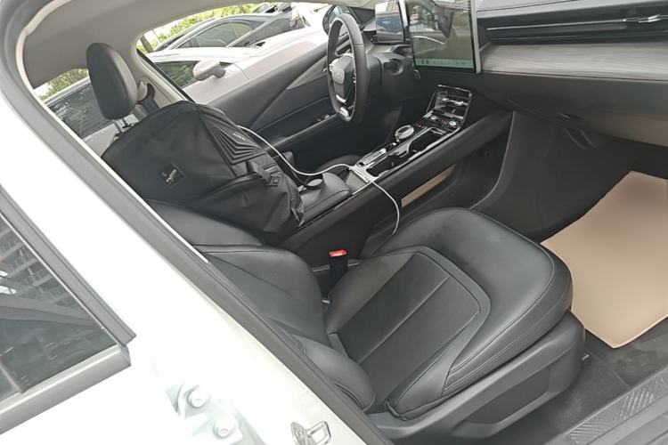 Used Wuling Xingguang 2023 70 Standard Edition Right Front Seat
