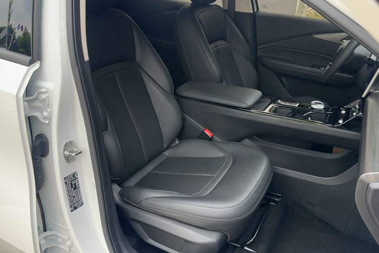 Used Wuling Xingguang 2023 70 Standard Edition Right Front Seat