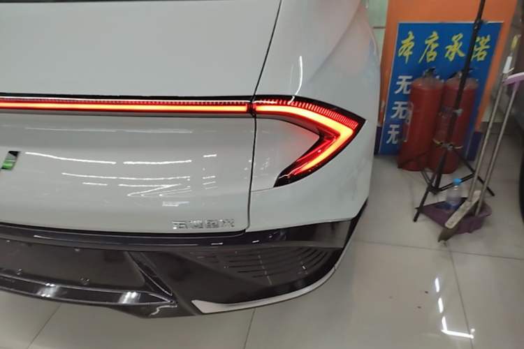 Used Wuling Xingguang 2023 150 Advanced Edition Right Rear Taillight
