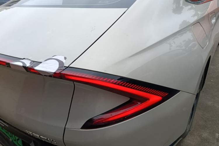 Used Wuling Xingguang 2023 150 Advanced Edition Right Rear Taillight