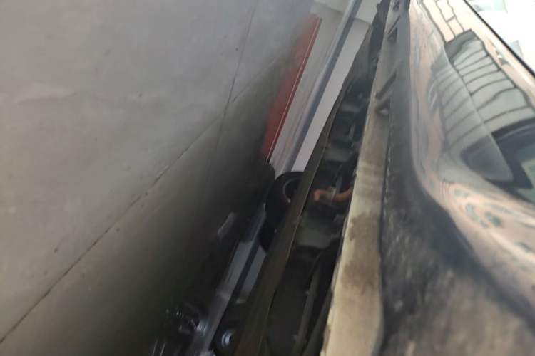 Used Wuling Xingguang 2023 150 Advanced Edition Right Side Sill
