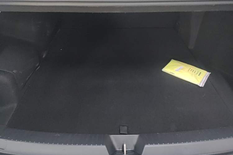 Used Wuling Xingguang 2023 150 Advanced Edition Trunk