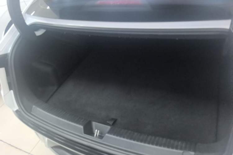 Used Wuling Xingguang 2023 150 Advanced Edition Trunk