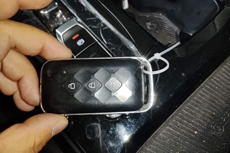 Used Wuling Xingguang 2023 70 Standard Edition Vehicle Key