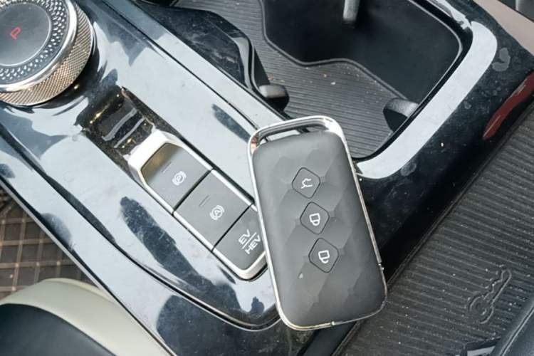 Used Wuling Xingguang 2023 150 Advanced Edition Vehicle Key