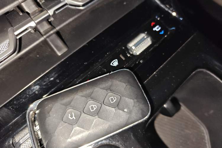 Used Wuling Xingguang 2023 150 Advanced Edition Vehicle Key