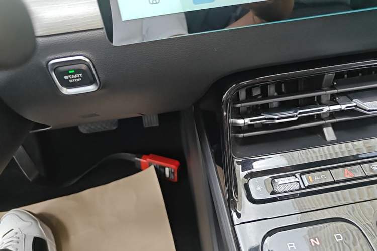 Used Wuling Xingguang 2023 70 Standard Edition Vehicle Key