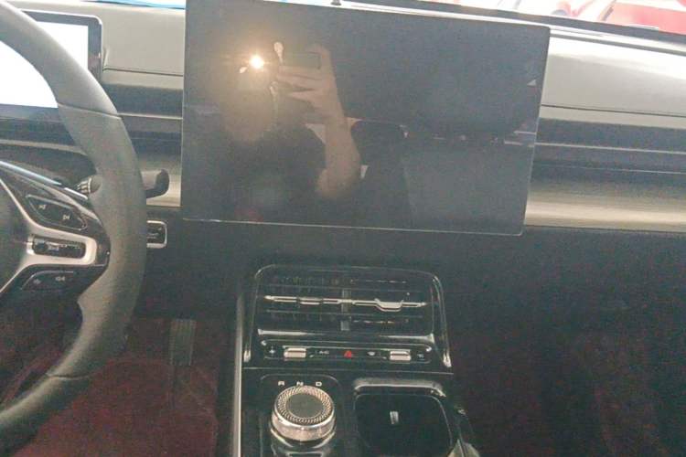 Used Wuling Xingguang 2024 Co-Creation Edition 510 Advanced Model Audio And AC Panel