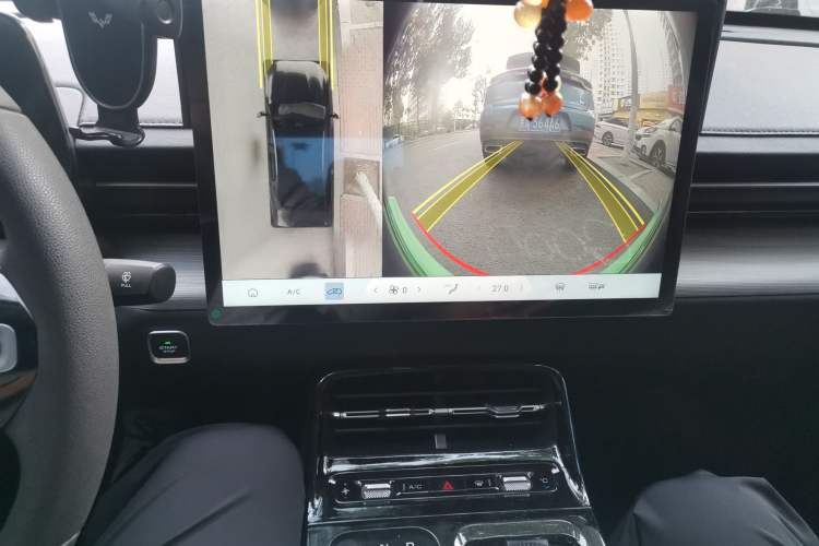 Used Wuling Xingguang 2024 Co-Creation Edition 70 Standard Model Audio And AC Panel