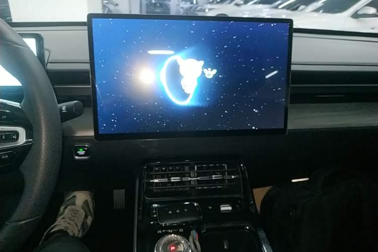 Used Wuling Xingguang 2024 Co-Creation Edition 510 Advanced Model Audio And AC Panel