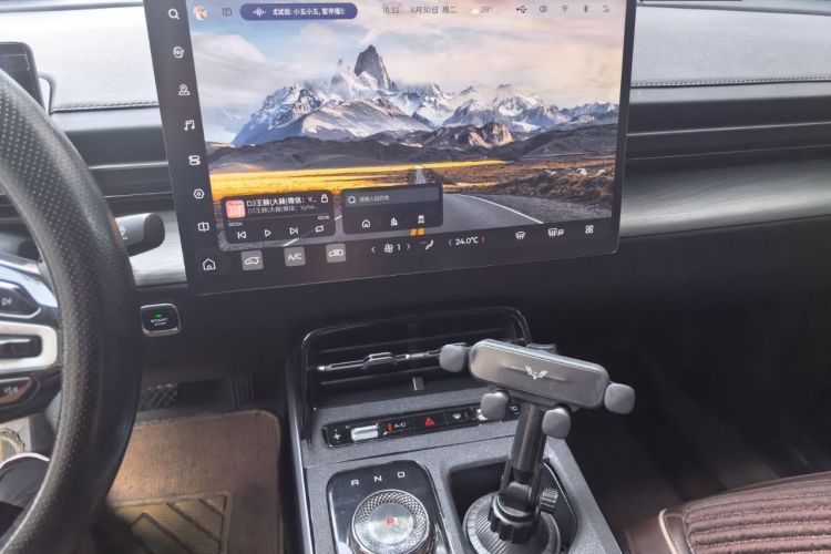 Used Wuling Xingguang 2024 Co-Creation Edition 510 Advanced Model Audio And AC Panel