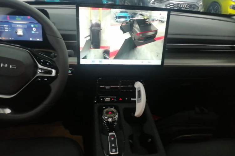 Used Wuling Xingguang 2024 Co-Creation Edition 70 Standard Model Audio And AC Panel