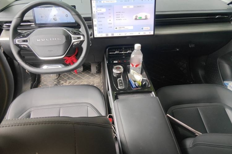 Used Wuling Xingguang 2024 Co-Creation Edition 510 Advanced Model Center Console