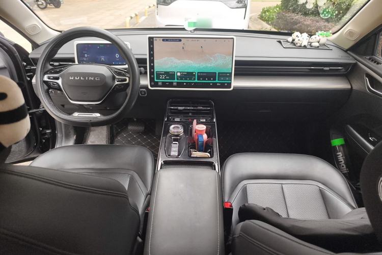 Used Wuling Xingguang 2024 Co-Creation Edition 150 Advanced Model Center Console