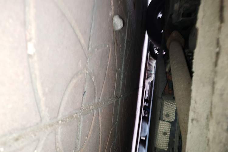 Used Wuling Xingguang 2024 Co-creation Edition 150 Standard Model Chassis Front Left