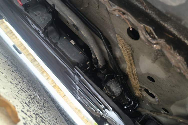 Used Wuling Xingguang 2024 Co-Creation Edition 150 Advanced Model Chassis Front Right