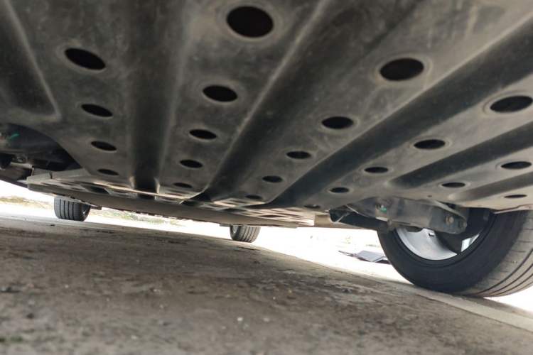 Used Wuling Xingguang 2024 Co-Creation Edition 510 Advanced Model Chassis Rear