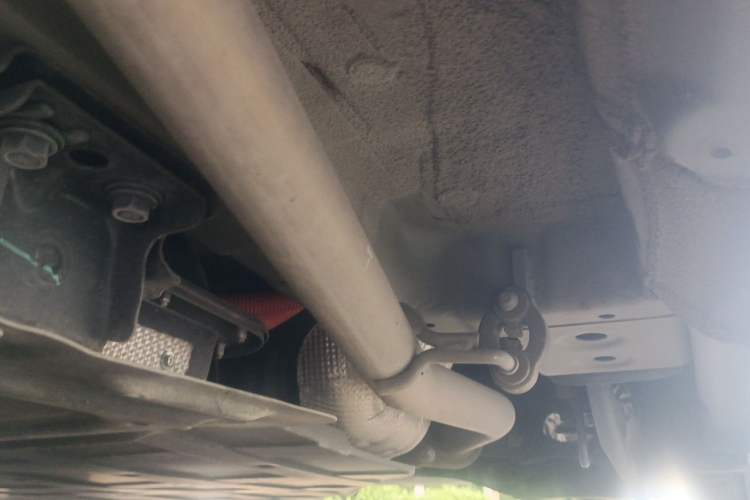 Used Wuling Xingguang 2024 Co-creation Edition 150 Standard Model Chassis Rear Left