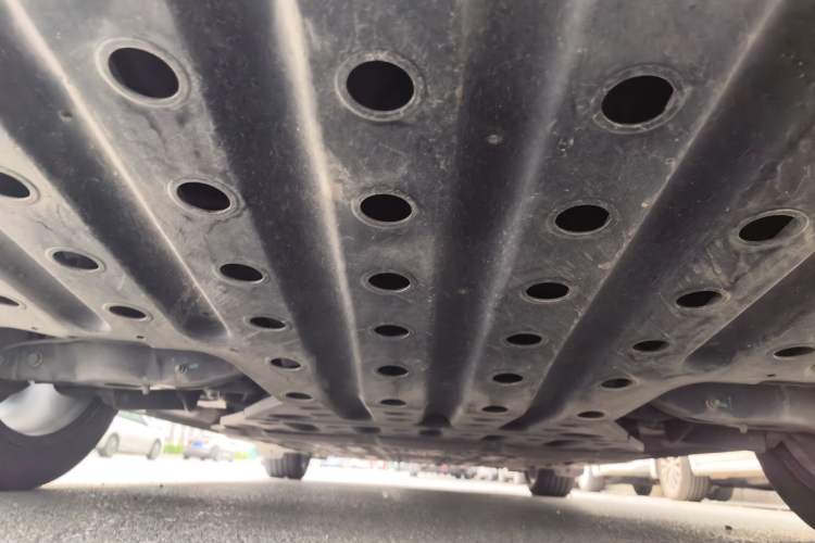 Used Wuling Xingguang 2024 Co-Creation Edition 510 Advanced Model Chassis Rear