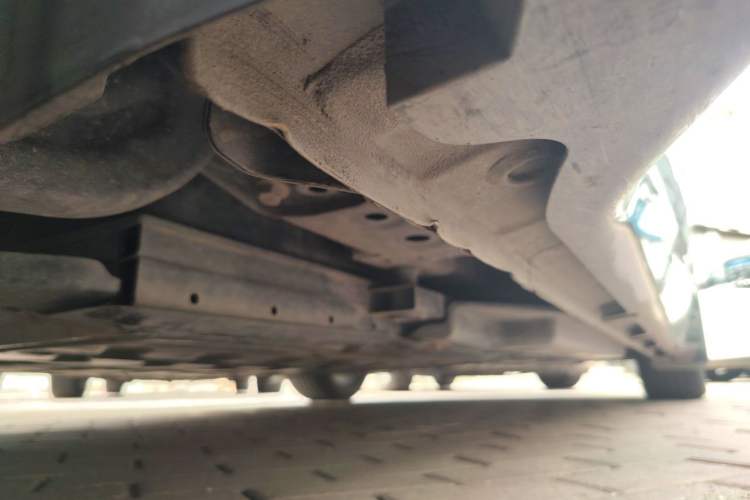 Used Wuling Xingguang 2024 Co-Creation Edition 510 Advanced Model Chassis Rear Right