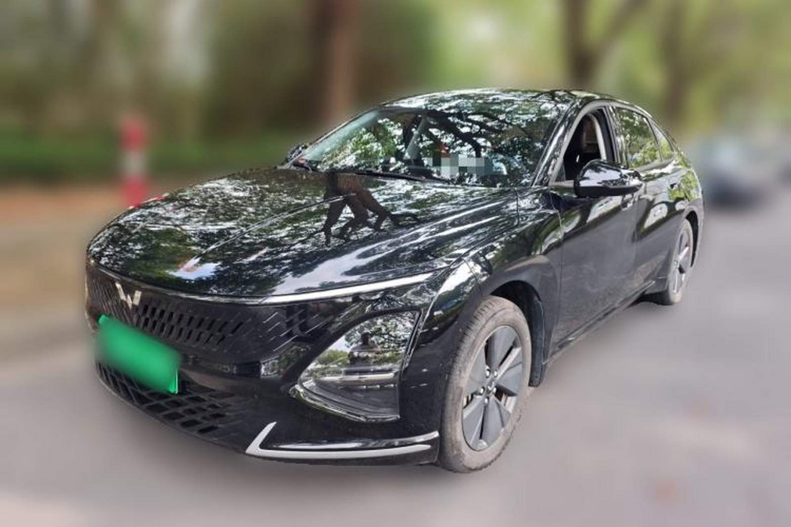Фото Wuling с площадки