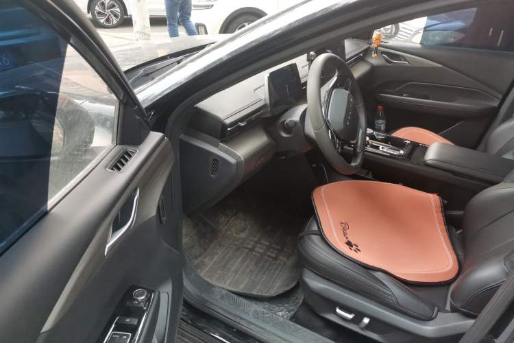 Used Wuling Xingguang 2024 Co-Creation Edition 70 Standard Model Driver Seat