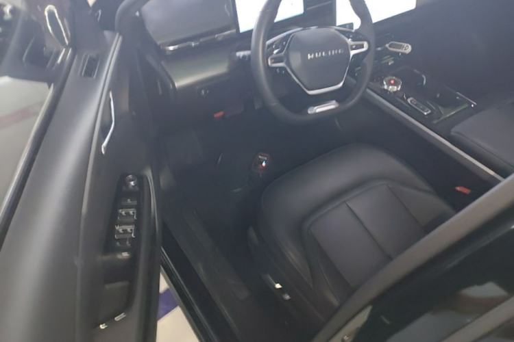 Used Wuling Xingguang 2024 Co-Creation Edition 510 Advanced Model Driver Seat