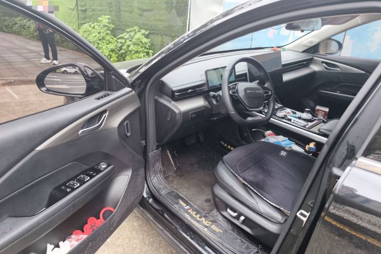 Used Wuling Xingguang 2024 Co-Creation Edition 510 Advanced Model Driver Seat
