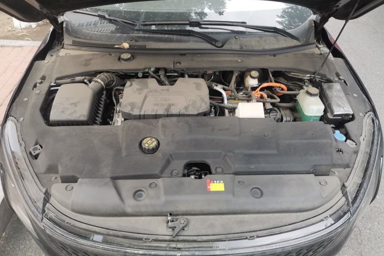 Used Wuling Xingguang 2024 Co-Creation Edition 70 Standard Model Engine Bay
