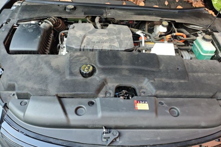 Used Wuling Xingguang 2024 Co-Creation Edition 150 Advanced Model Engine Bay