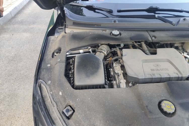 Used Wuling Xingguang 2024 Co-Creation Edition 150 Flagship Model Engine Bay Right