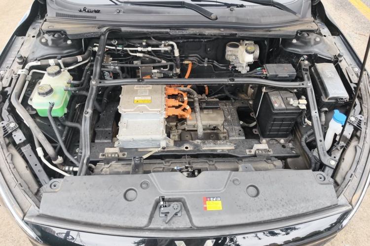 Used Wuling Xingguang 2024 Co-Creation Edition 510 Advanced Model Engine Bay