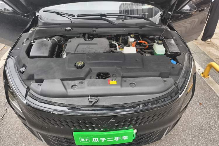 Used Wuling Xingguang 2024 Co-Creation Edition 150 Advanced Model Engine Bay