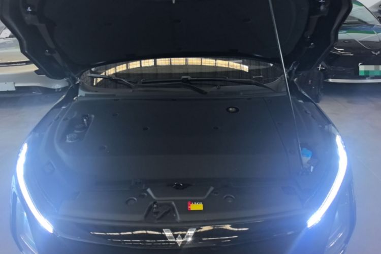 Used Wuling Xingguang 2024 Co-Creation Edition 510 Advanced Model Engine Bay