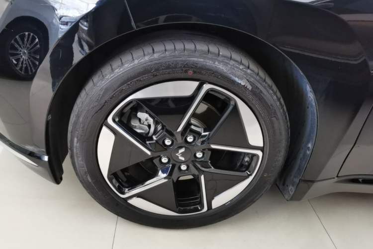 Used Wuling Xingguang 2024 Co-Creation Edition 150 Flagship Model Exterior 1