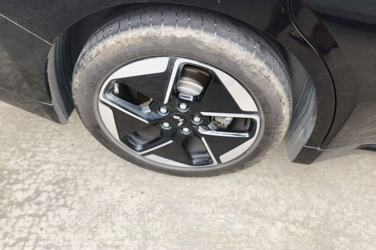 Used Wuling Xingguang 2024 Co-Creation Edition 150 Flagship Model Exterior 5