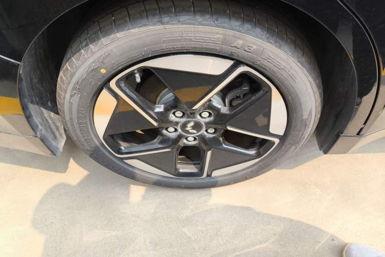 Used Wuling Xingguang 2024 Co-Creation Edition 510 Advanced Model Exterior 8