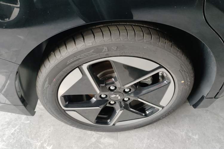 Used Wuling Xingguang 2024 Co-Creation Edition 510 Advanced Model Exterior 8