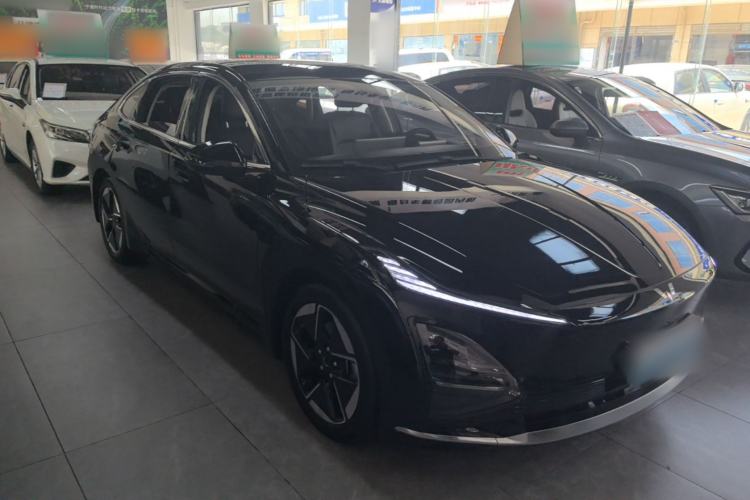 Used Wuling Xingguang 2024 Co-Creation Edition 510 Advanced Model Front Right 45 Deg