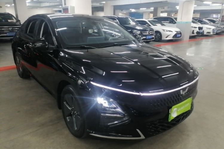 Used Wuling Xingguang 2024 Co-Creation Edition 70 Standard Model Front Right 45 Deg