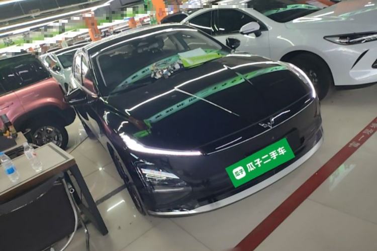 Used Wuling Xingguang 2024 Co-Creation Edition 510 Advanced Model Front Right 45 Deg
