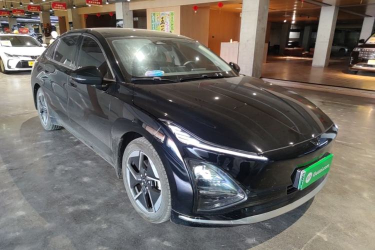 Used Wuling Xingguang 2024 Co-Creation Edition 510 Advanced Model Front Right 45 Deg
