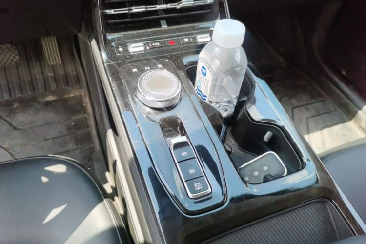 Used Wuling Xingguang 2024 Co-Creation Edition 70 Standard Model Gear Lever