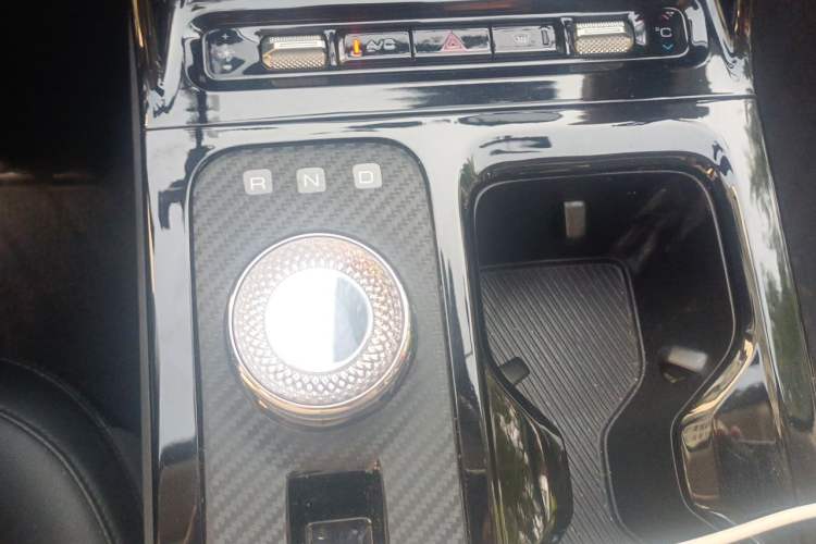 Used Wuling Xingguang 2024 Co-creation Edition 150 Standard Model Gear Lever
