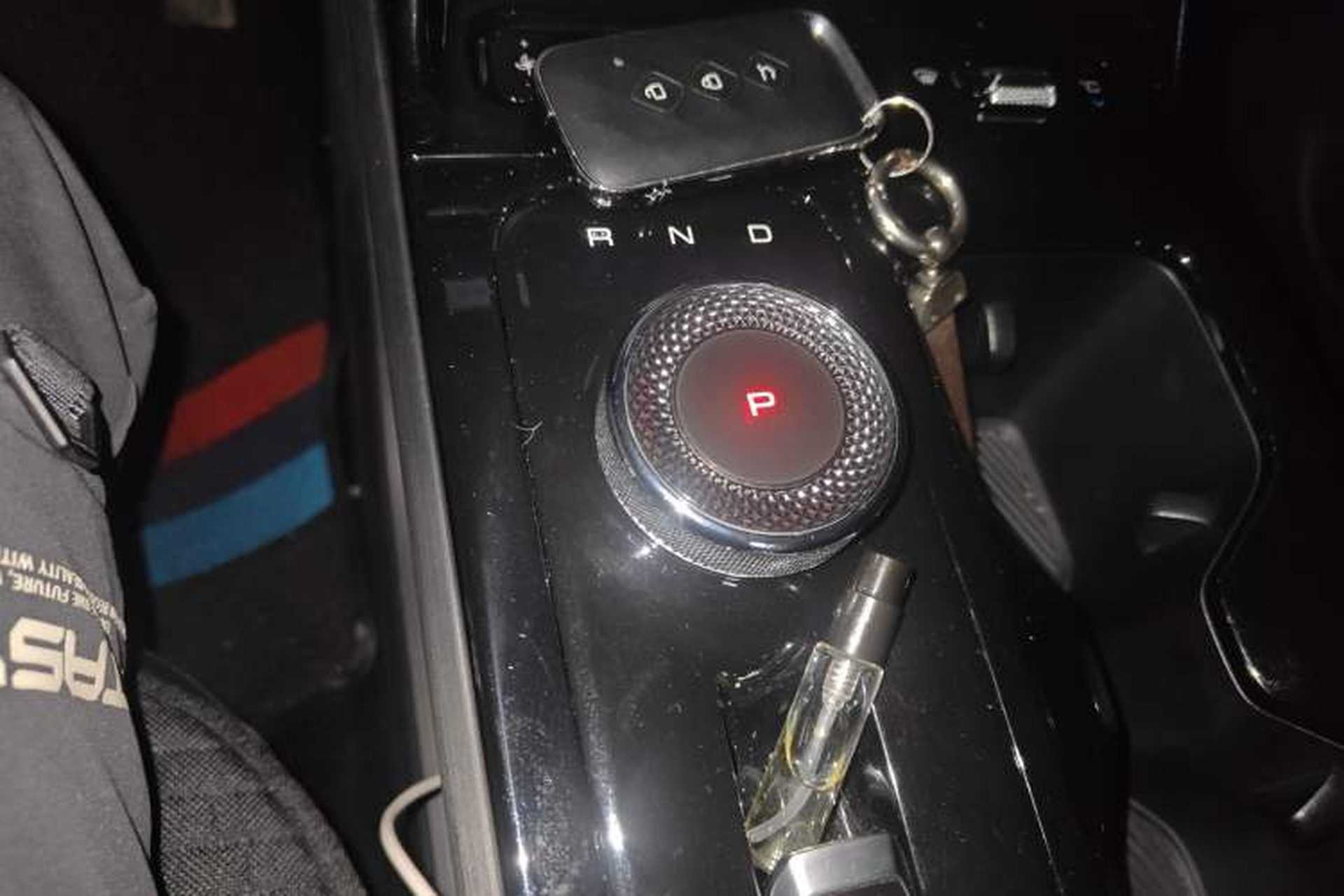 Used Wuling Xingguang 2024 Co-creation Edition 150 Standard Model Gear Lever