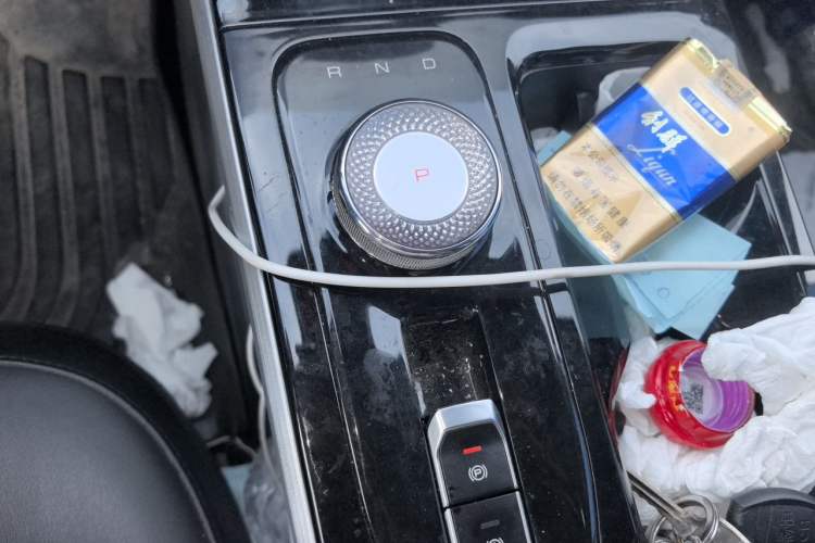 Used Wuling Xingguang 2024 Co-Creation Edition 150 Flagship Model Gear Lever