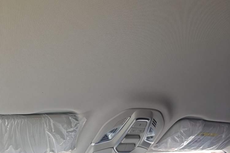 Used Wuling Xingguang 2024 Co-creation Edition 150 Standard Model Headliner
