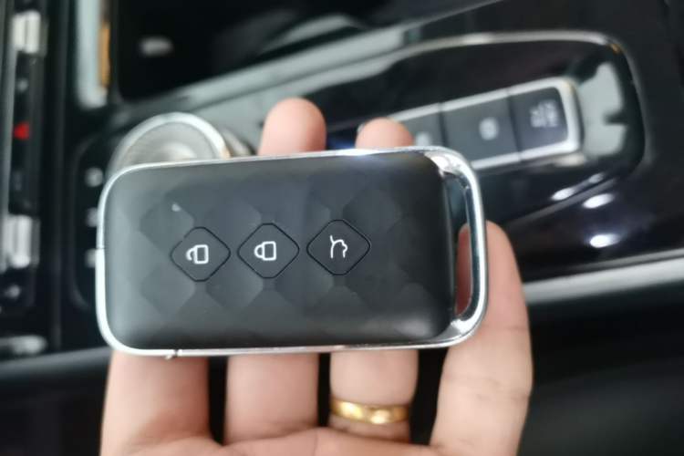 Used Wuling Xingguang 2024 Co-Creation Edition 150 Flagship Model Interior 1